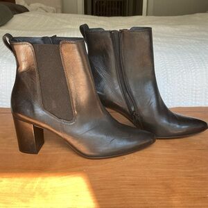 Paul Green Black Leather Block Heel Chelsea Boot